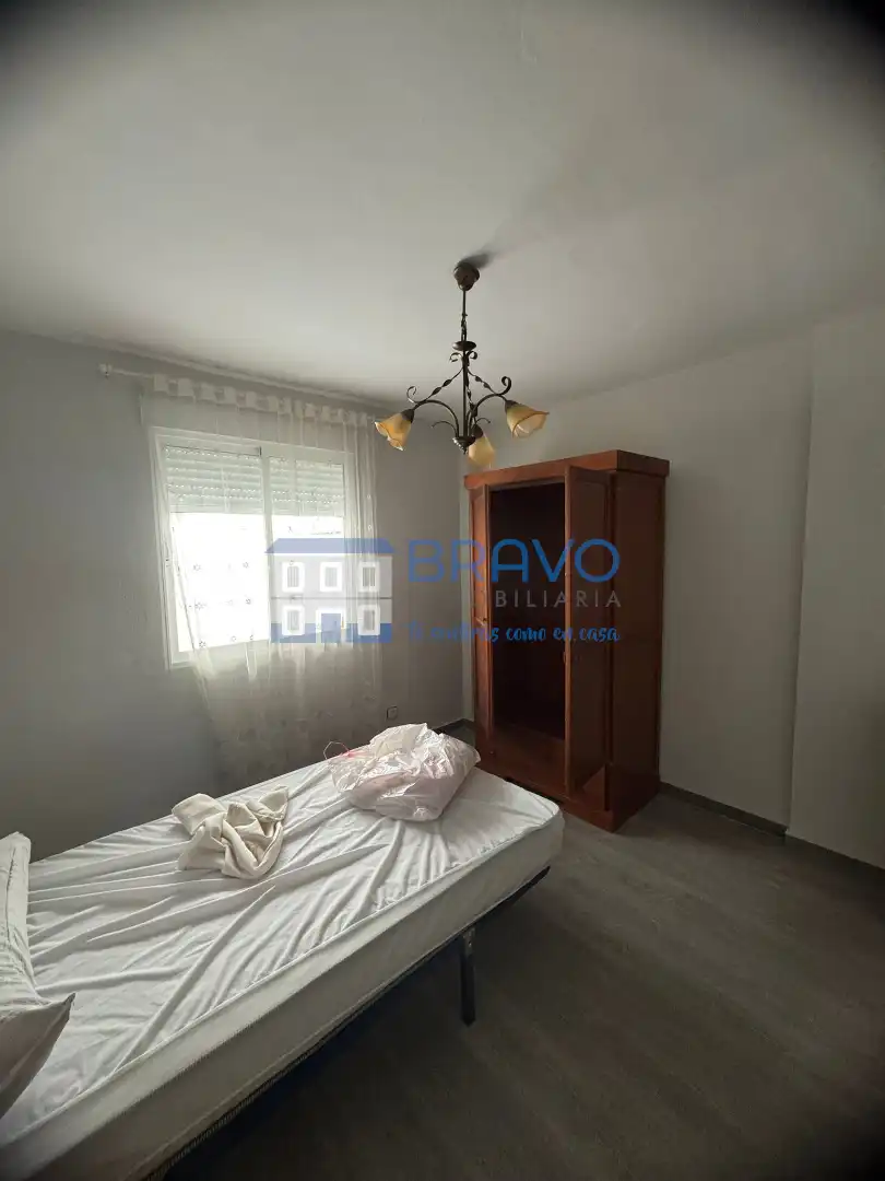Habitación de Apartamento en venta en Don Benito con Aire acondicionado, Amueblado y Horno