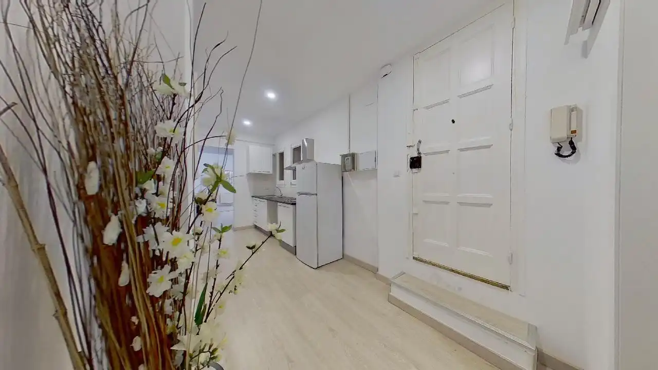 Apartament en venda en Barcelona amb Parquet, Terrassa i Balcó