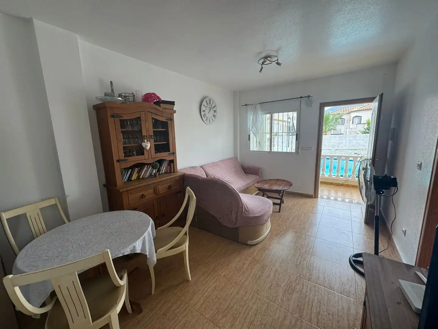 Wohnzimmer von Wohnungen zum Verkauf in Castalla mit Privatgarten, Terrasse und Möbliert