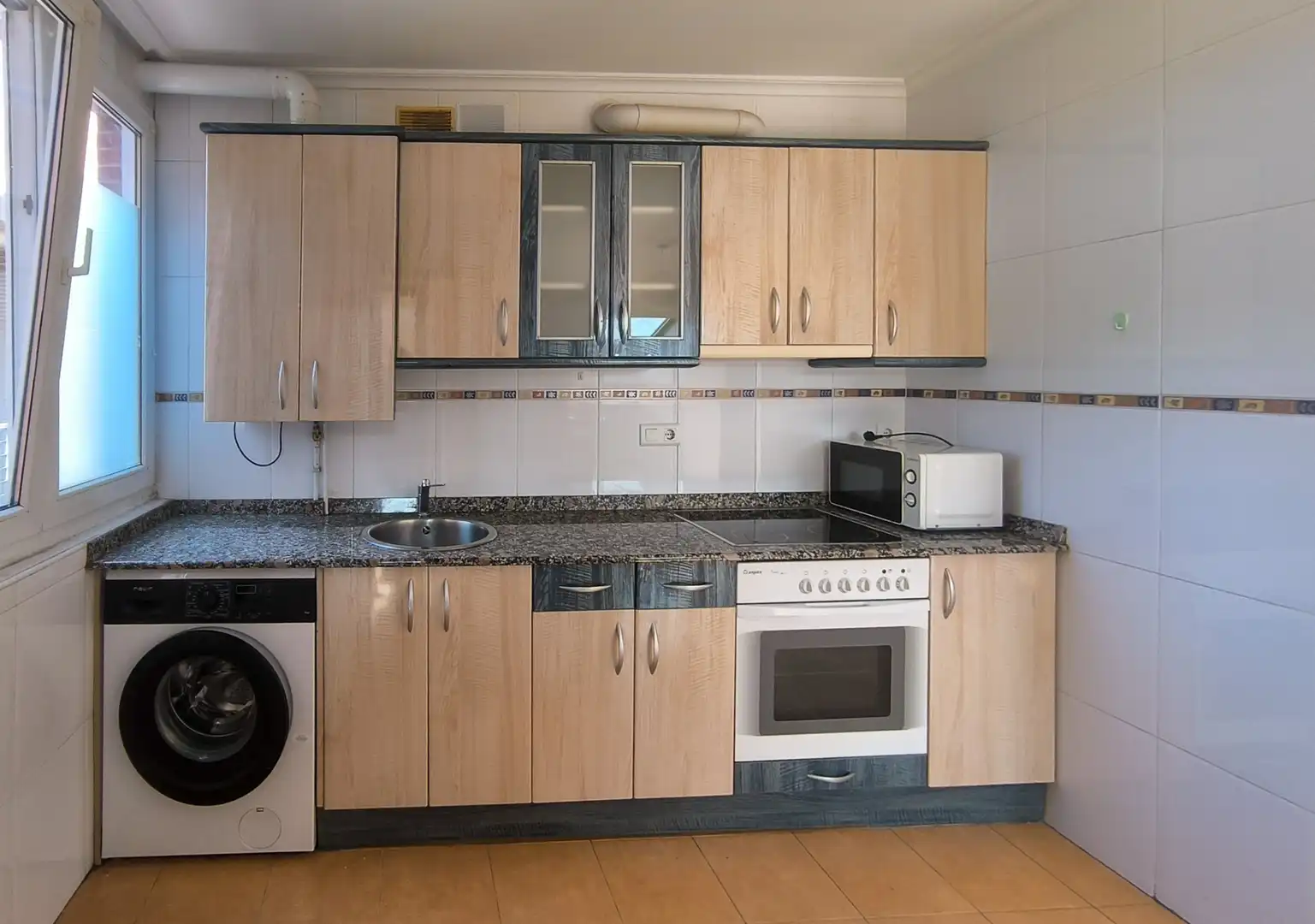 Cocina de Ático en venta en El Astillero   con Calefacción y Terraza