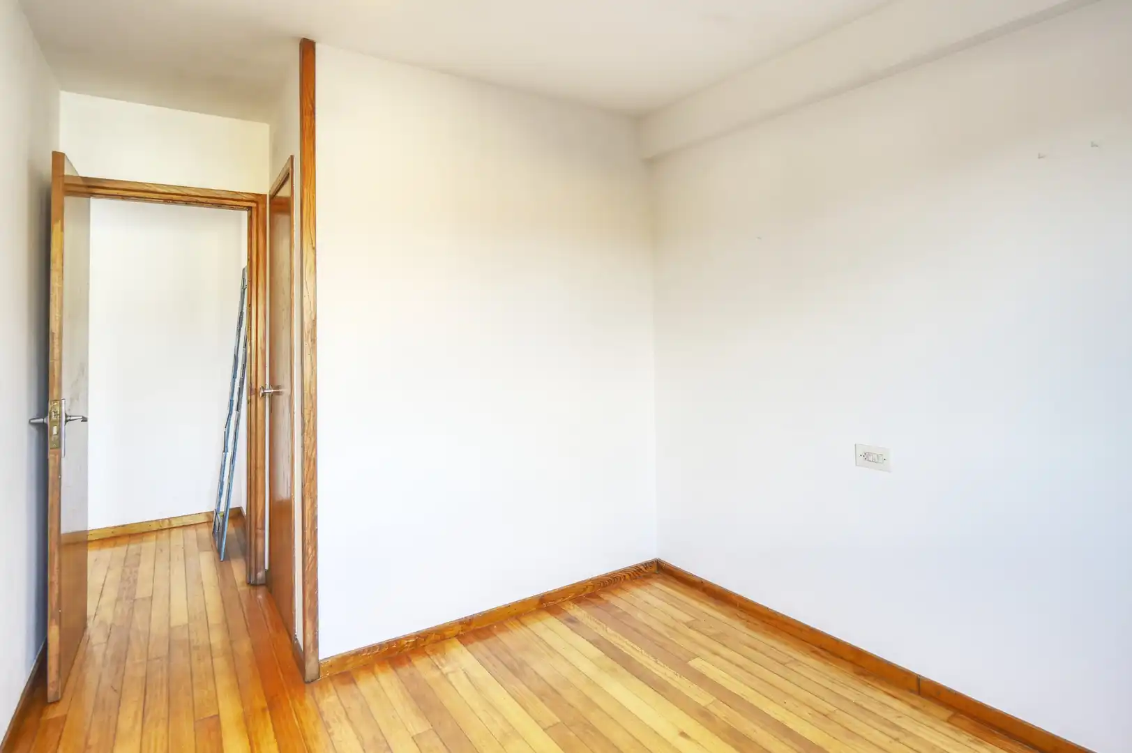 Habitación de Edificio en venta en Padrón