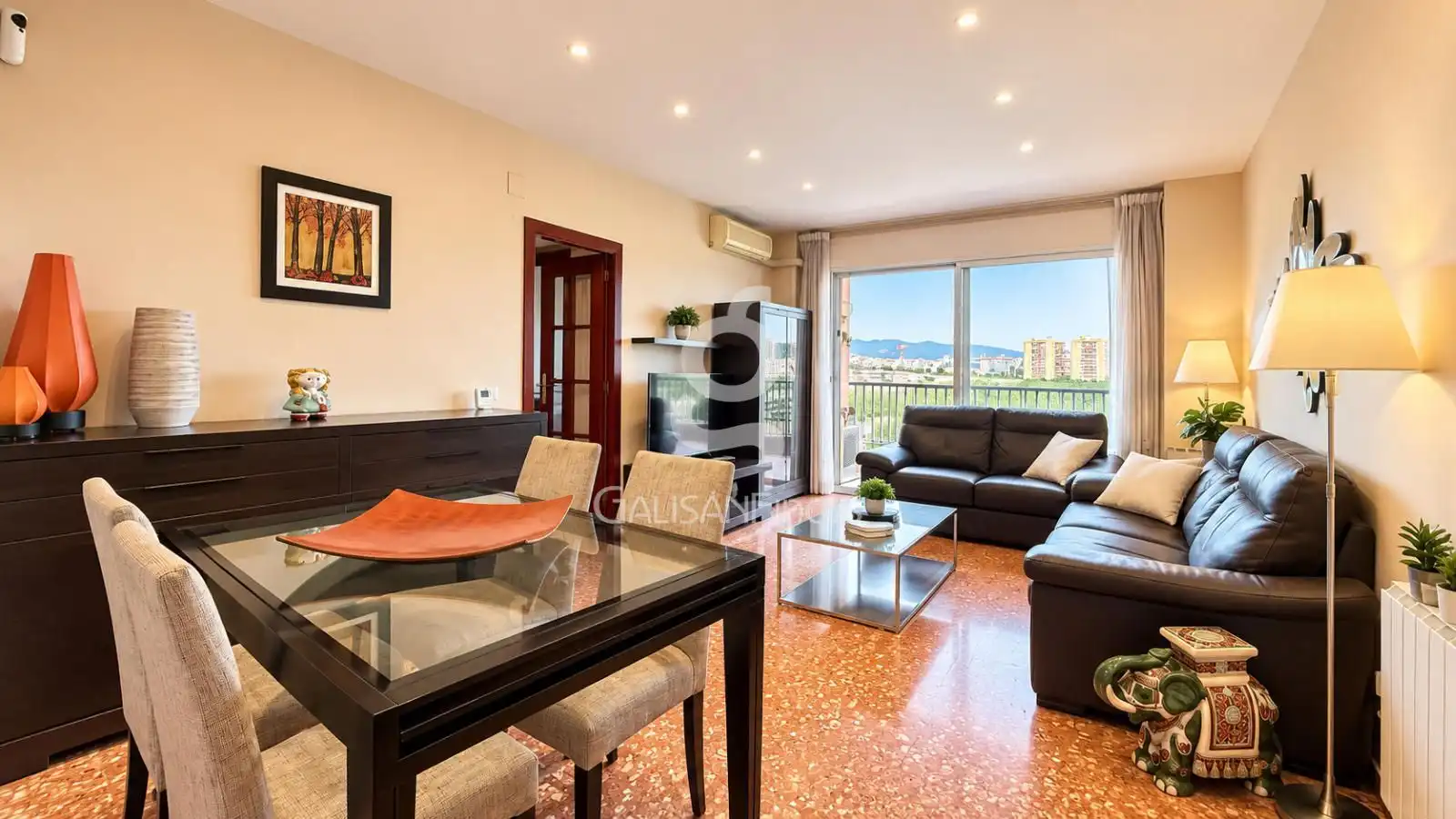 Piso con terraza en venta en Felip Ii, imagen 6