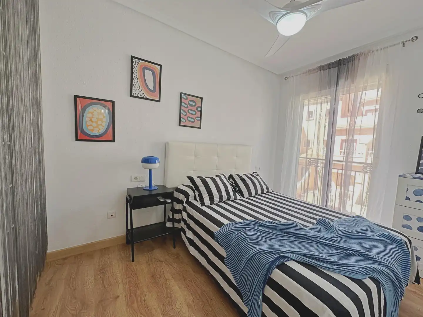 Casa aparellada amb terrassa en venda a Calle Calle Jalón, imagen 16
