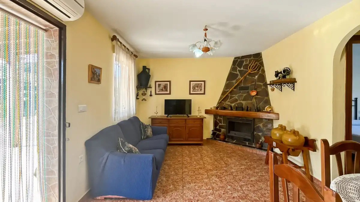 Sala d'estar de Finca rústica en venda en Málaga amb Aire condicionat, Traster i Piscina