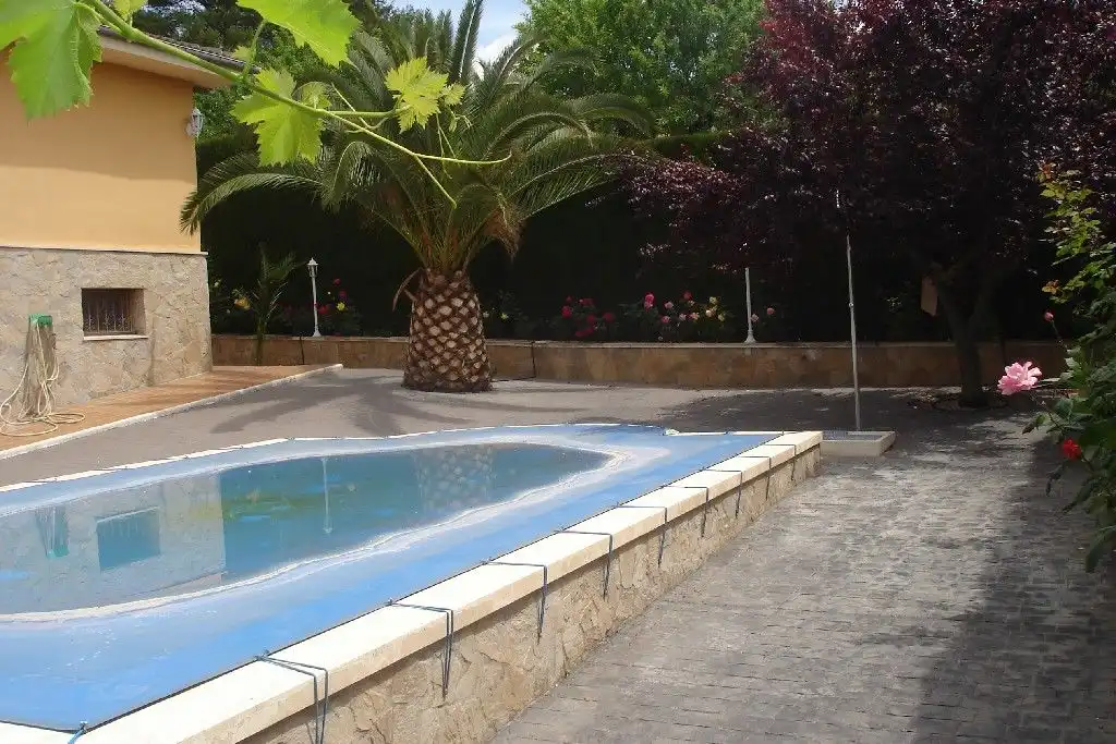 Chalet con piscina en venta en Benillup, imagen 24