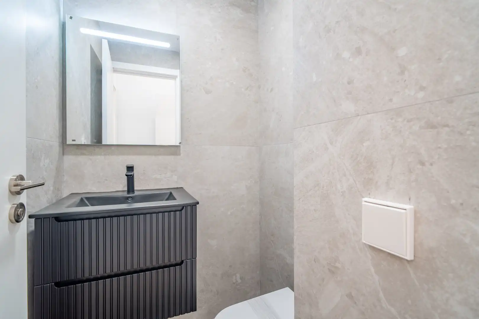 Bathroom of Apartments for sale in Málaga  with Swimming Pool and Community pool