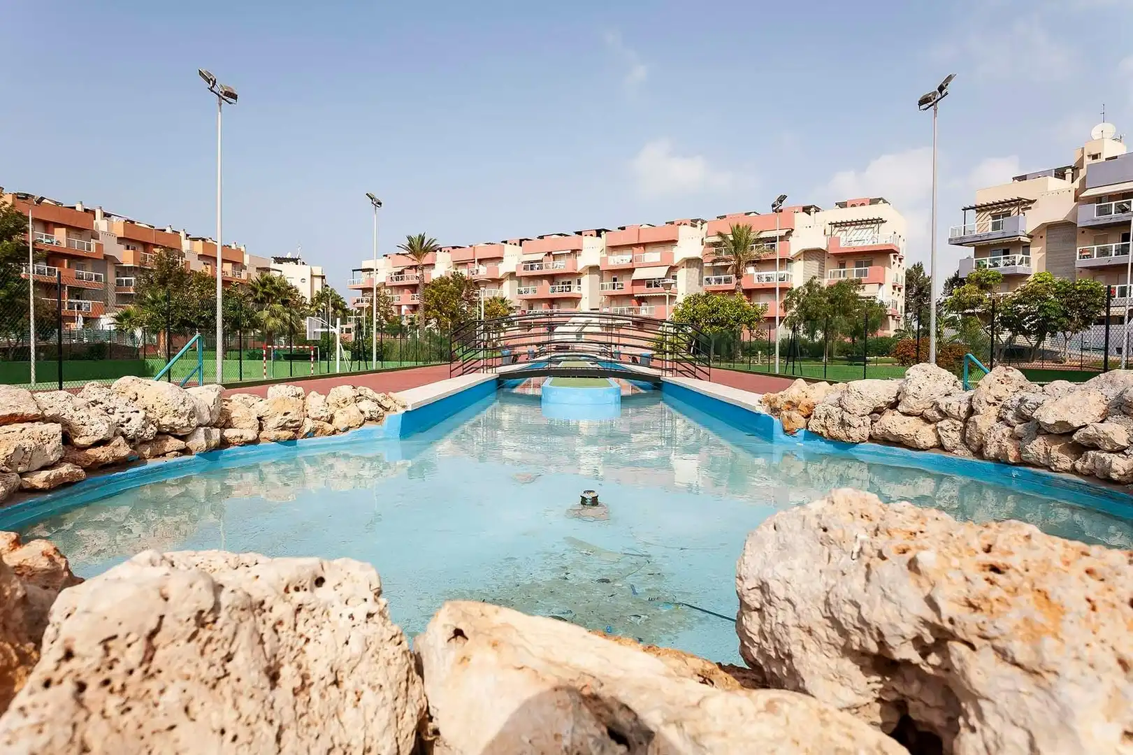 Piscina de Pis en venda en El Ejido amb Aire condicionat, Calefacció i Jardí privat