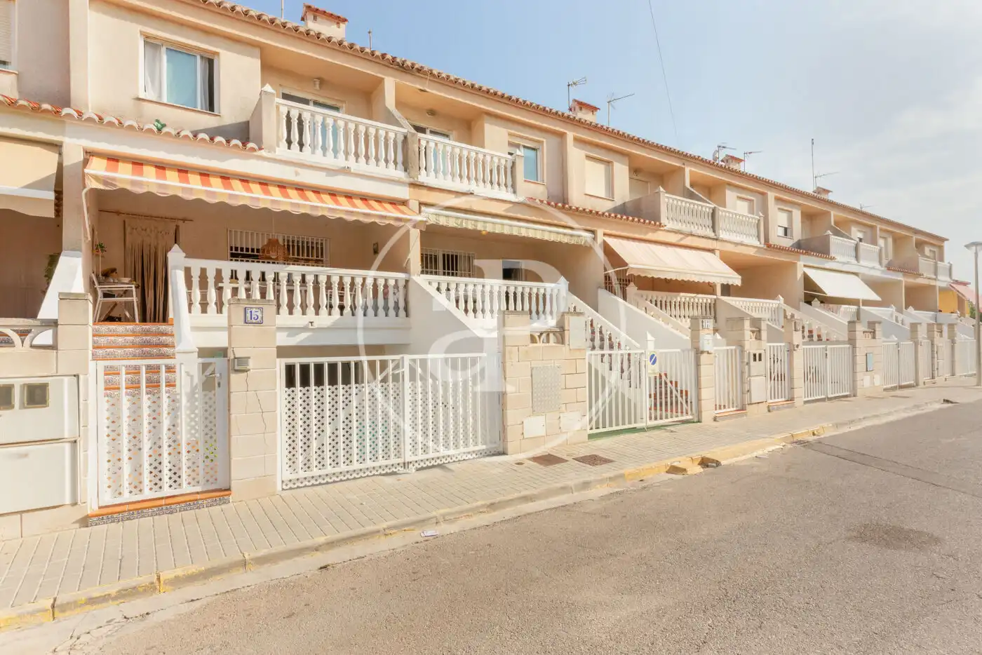 Vista exterior de Casa adosada en venta en Sueca con Aire acondicionado, Calefacción y Terraza