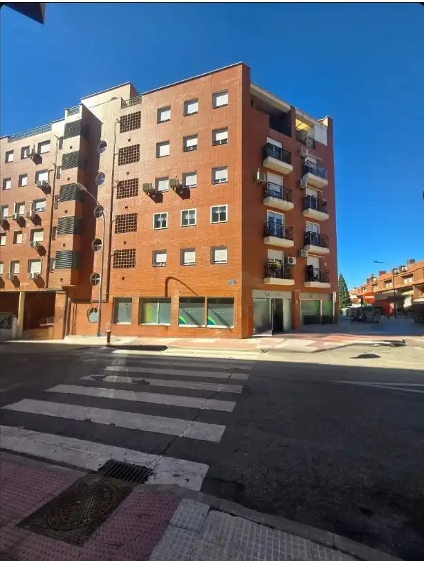 Local comercial en venda a Calle los Lilos 2