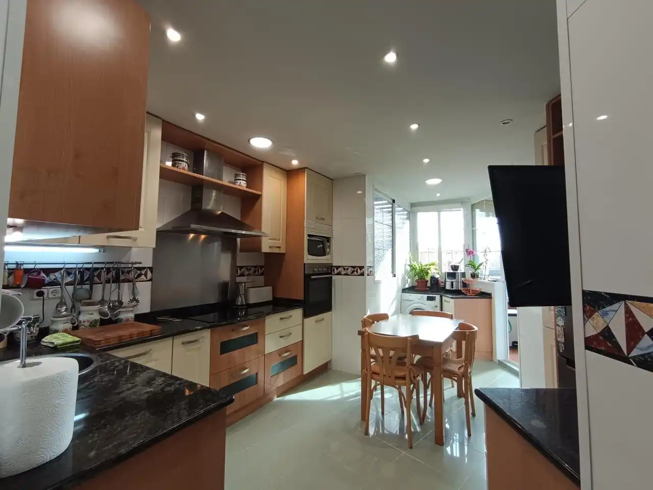 Cocina de Piso en venta en Madrid con Aire acondicionado, Calefacción y Jardín privado