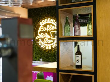 Locale commerciale in vendita a Calvo