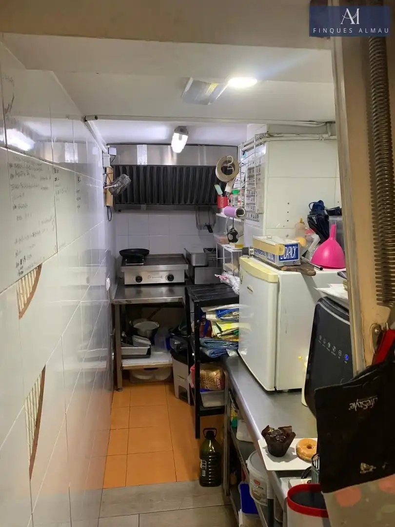 Cocina de Local de alquiler en Vilanova i la Geltrú con Aire acondicionado y Amueblado