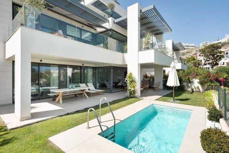 Jardí de Pis de lloguer en Marbella amb Aire condicionat, Calefacció i Terrassa