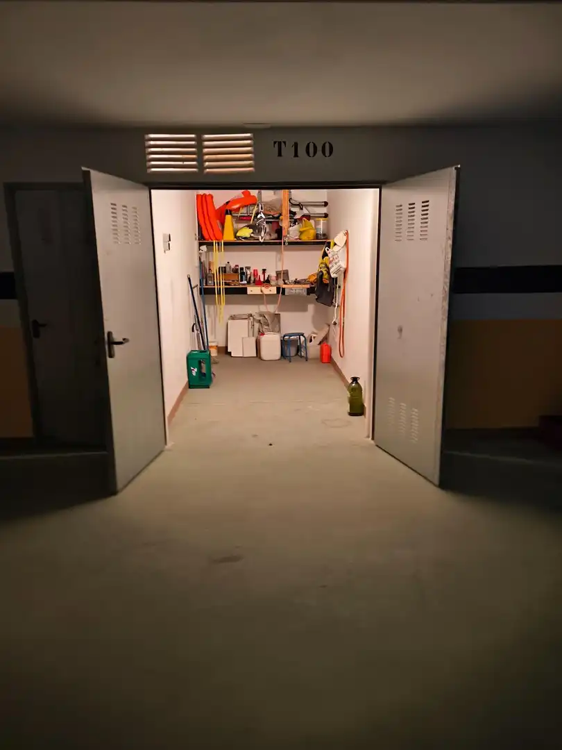 Storage room for sale in Lújar