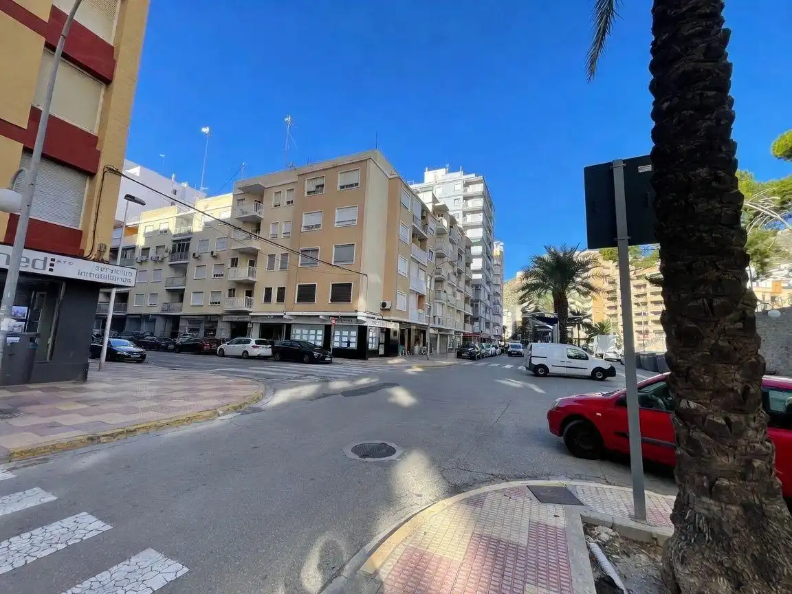 Vista exterior de Àtic en venda en Sant Antoni