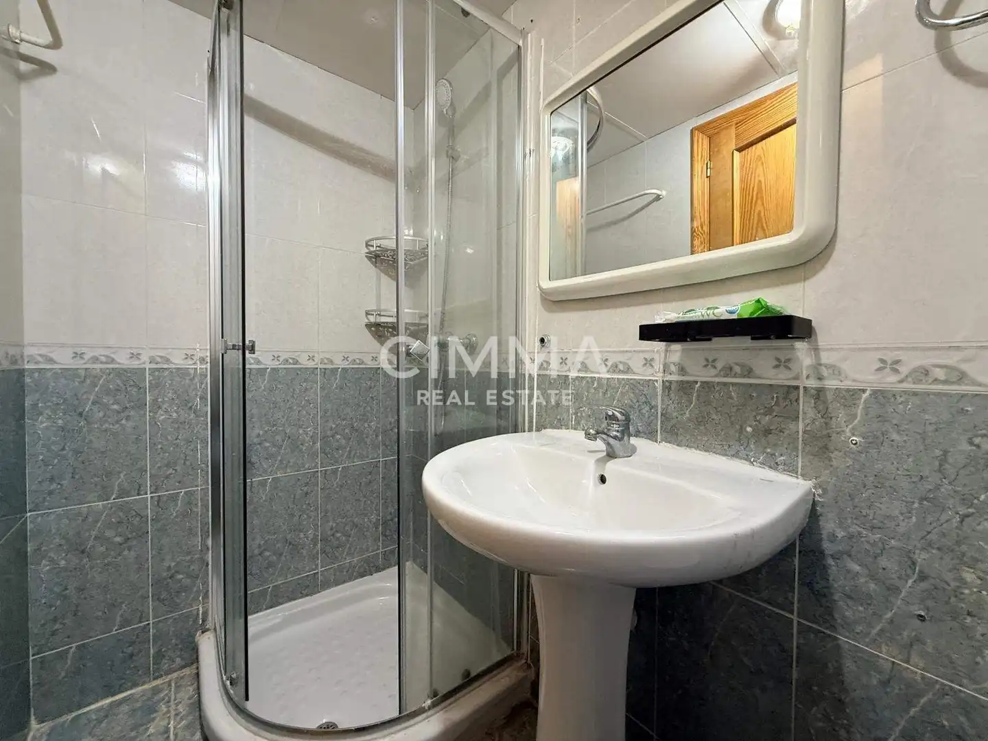 Baño de Apartamento en venta en Benidorm con Aire acondicionado, Jardín privado y Terraza