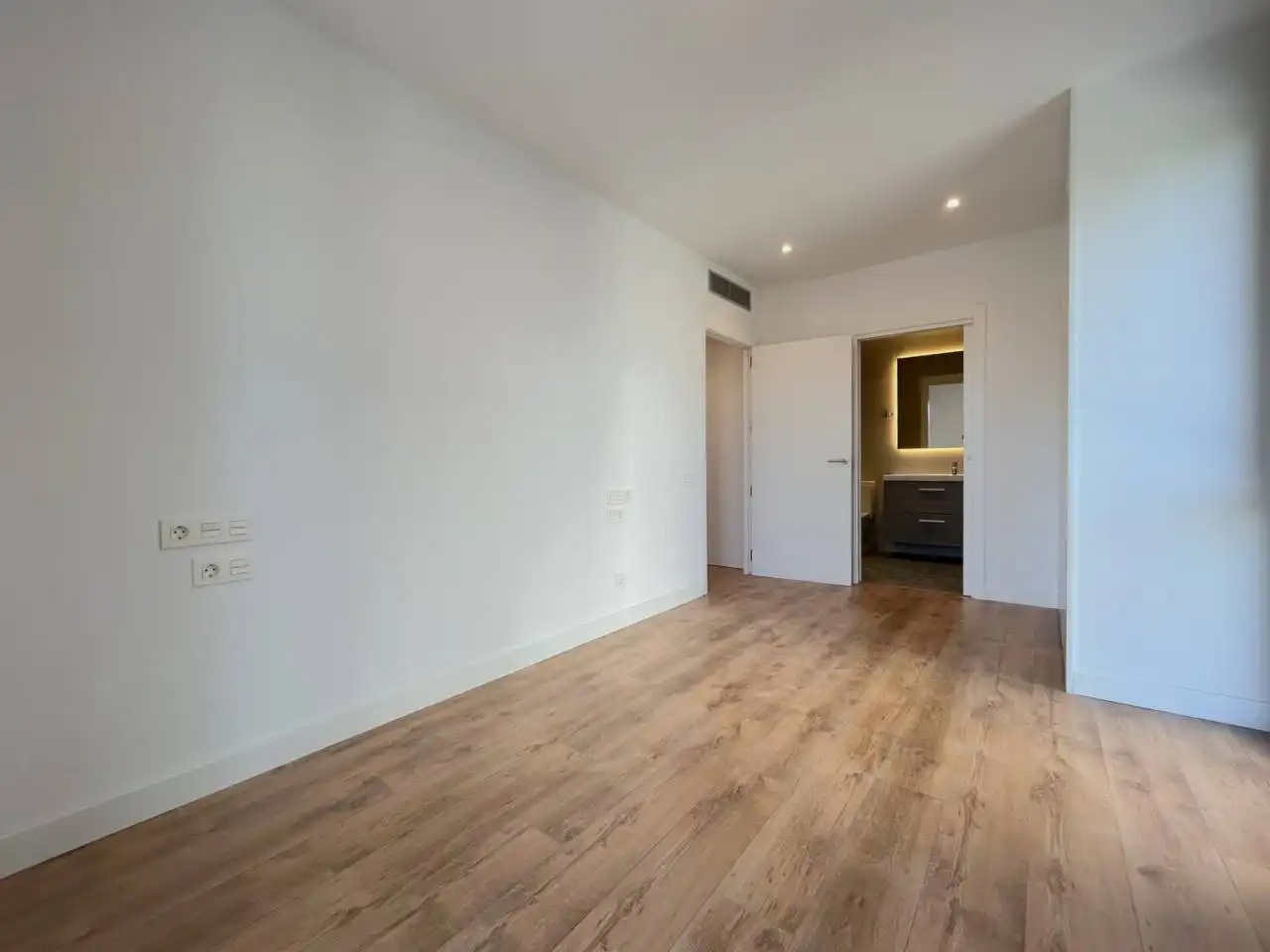 Flat with terrace to rent in Calle Concòrdia, imagen 12