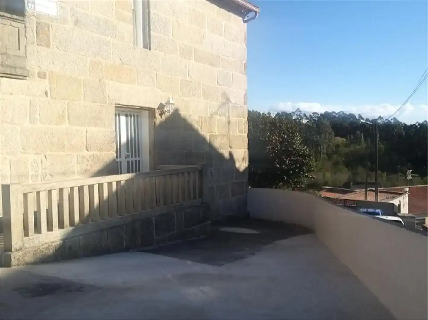 Terrassa de Casa o xalet en venda en Pontevedra Capital  amb Jardí privat, Parquet i Traster