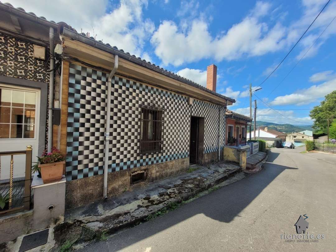 Vista exterior de Casa o chalet en venta en Langreo