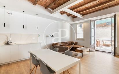 Living room of Flat for sale in  Barcelona Capital  with Air Conditioner, Heating and Terrace