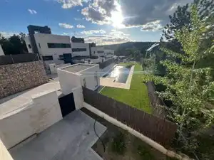 Vista exterior de Casa o chalet en venta en Torrelodones con Aire acondicionado, Calefacción y Jardín privado