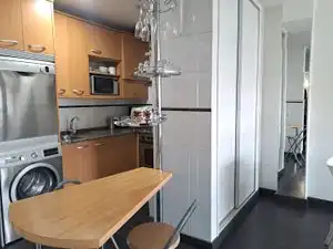 Cocina de Apartamento de alquiler en Las Palmas de Gran Canaria con Aire acondicionado, Parquet y Amueblado