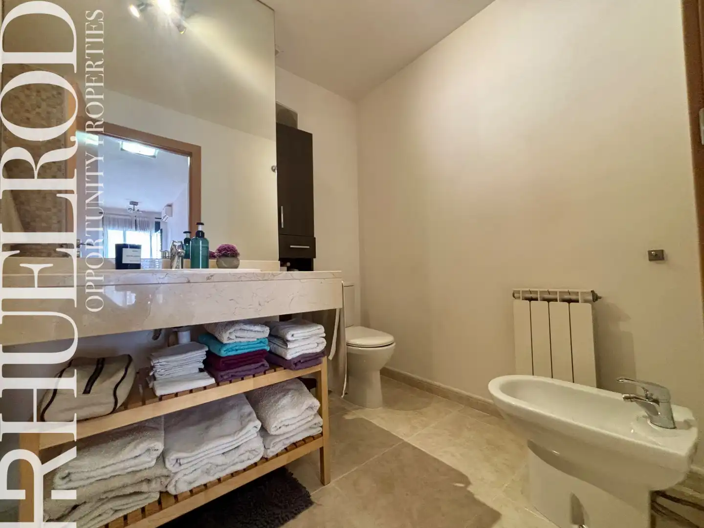 Badezimmer von Wohnung zum Verkauf in Badalona mit Klimaanlage, Heizung und Parkett