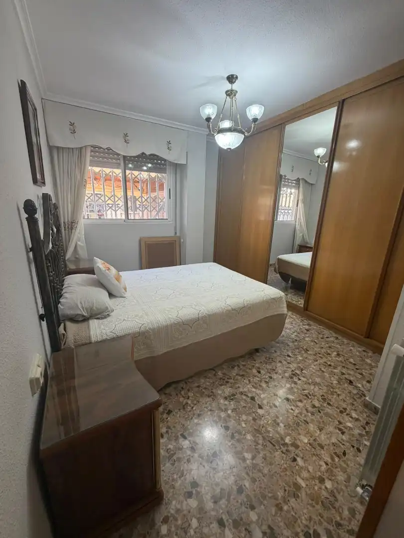 Schlafzimmer von Wohnung zum Verkauf in Mislata mit Klimaanlage, Heizung und Terrasse