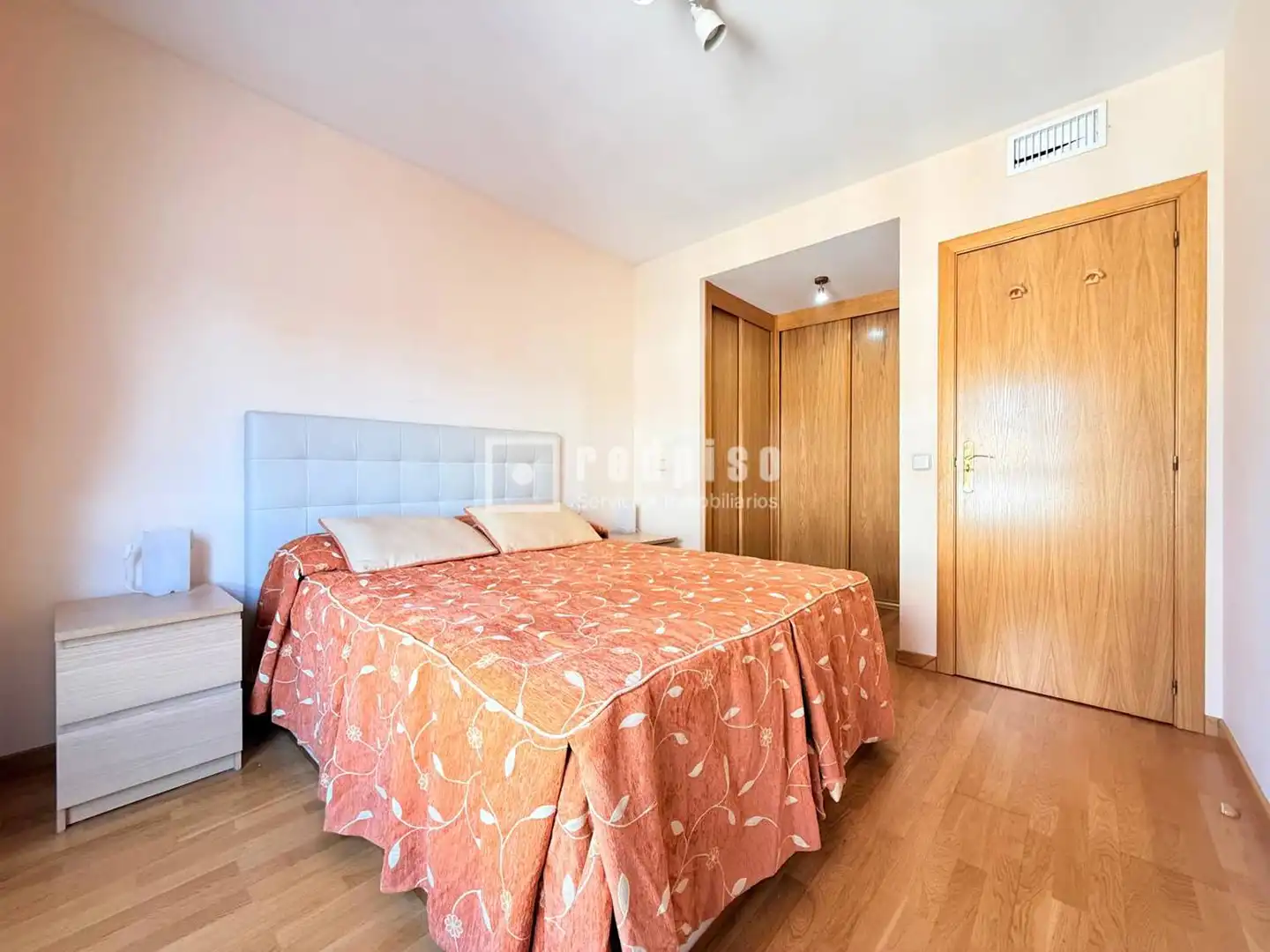 Flat with garden for sale in Villalba Estación