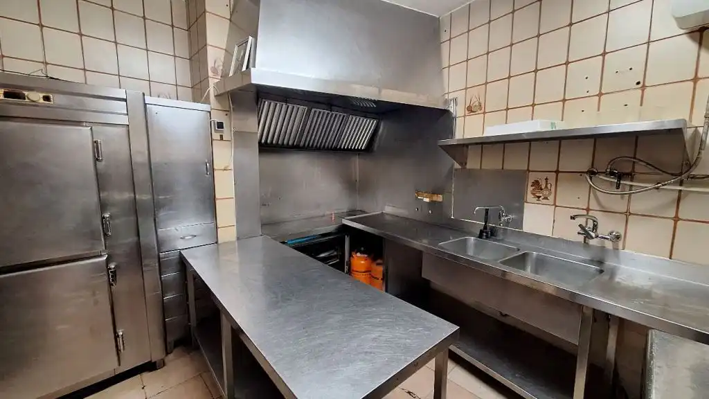Cocina de Local de alquiler en Alzira con Aire acondicionado y Amueblado
