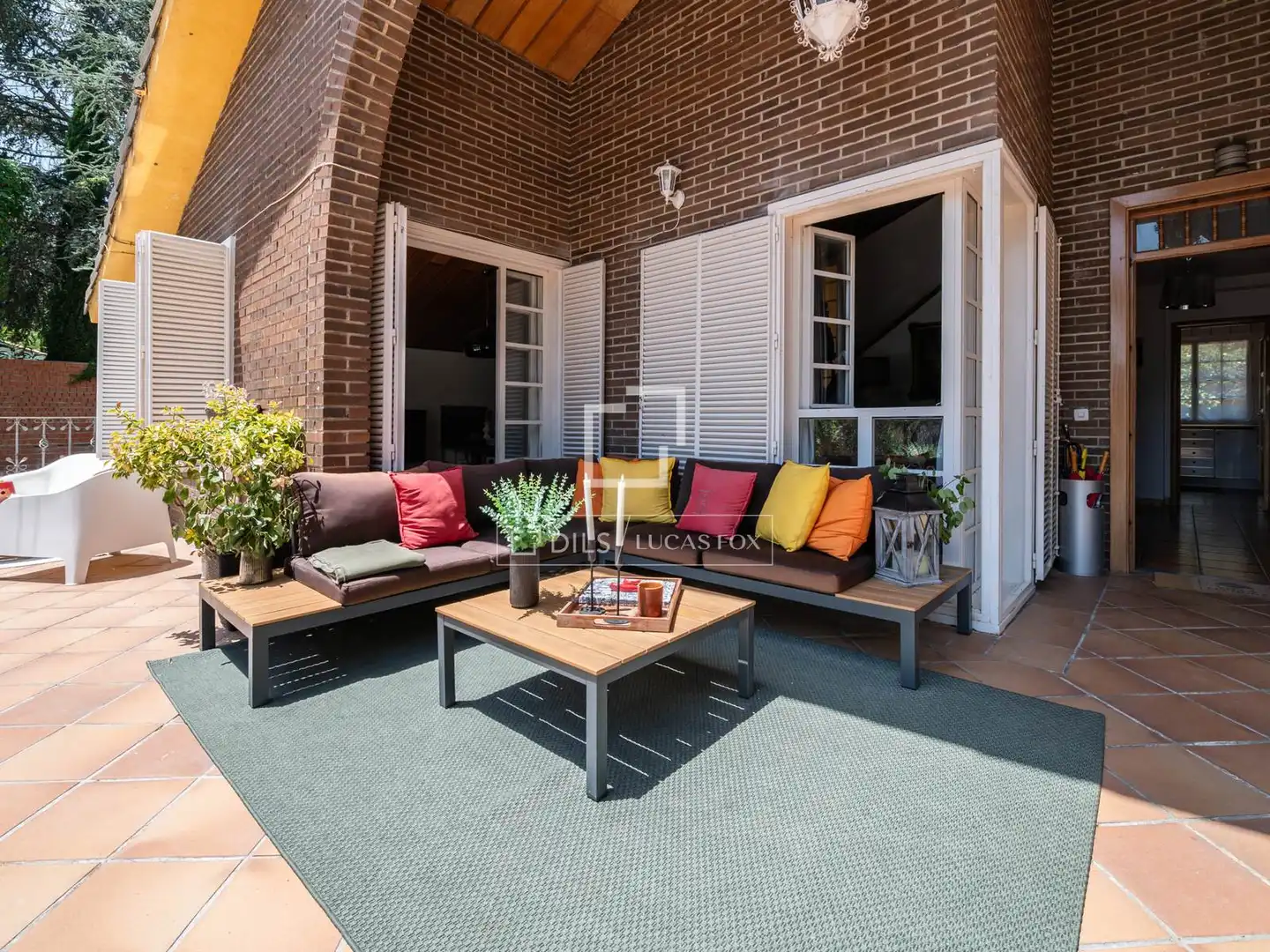Terrassa de Casa o xalet en venda en San Martín de Valdeiglesias amb Aire condicionat, Jardí privat i Terrassa