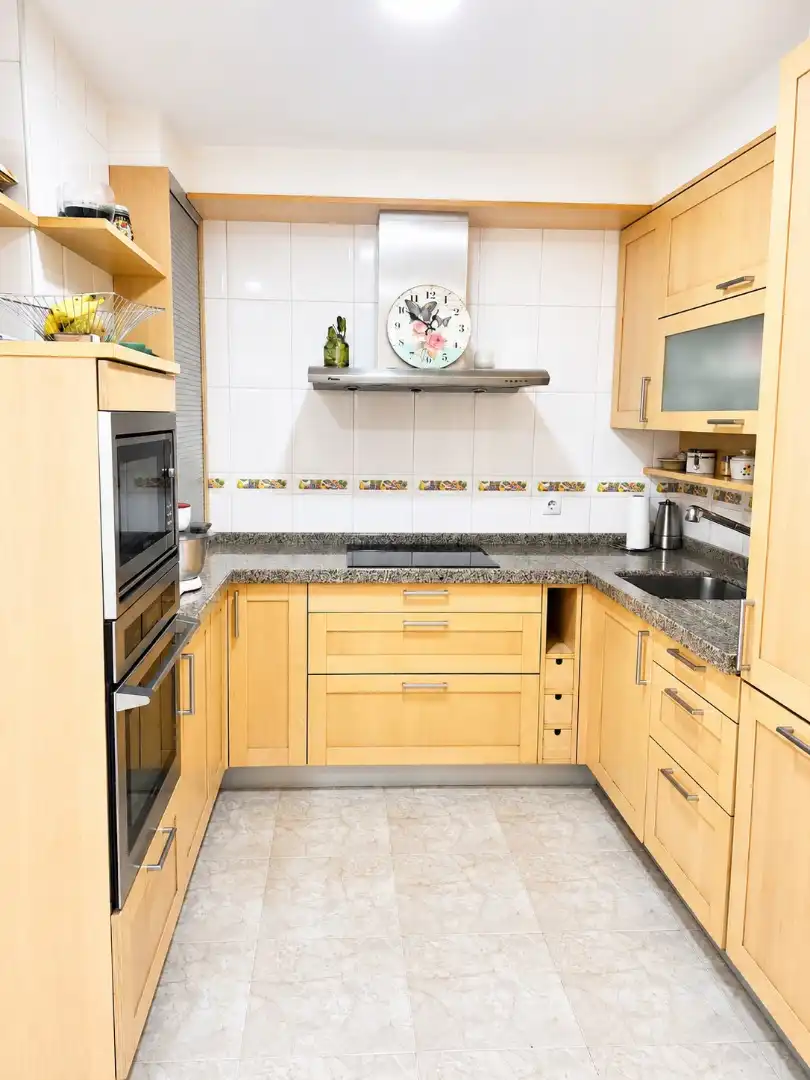 Kitchen of Attic for sale in Ribeira  with Heating, Parquet flooring and Terrace