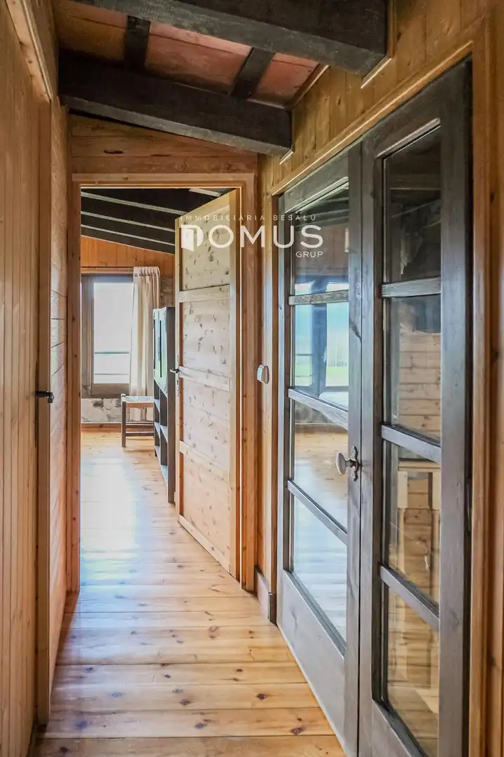 Finca rústica en venta en Santa Pau con Calefacción, Parquet y Piscina