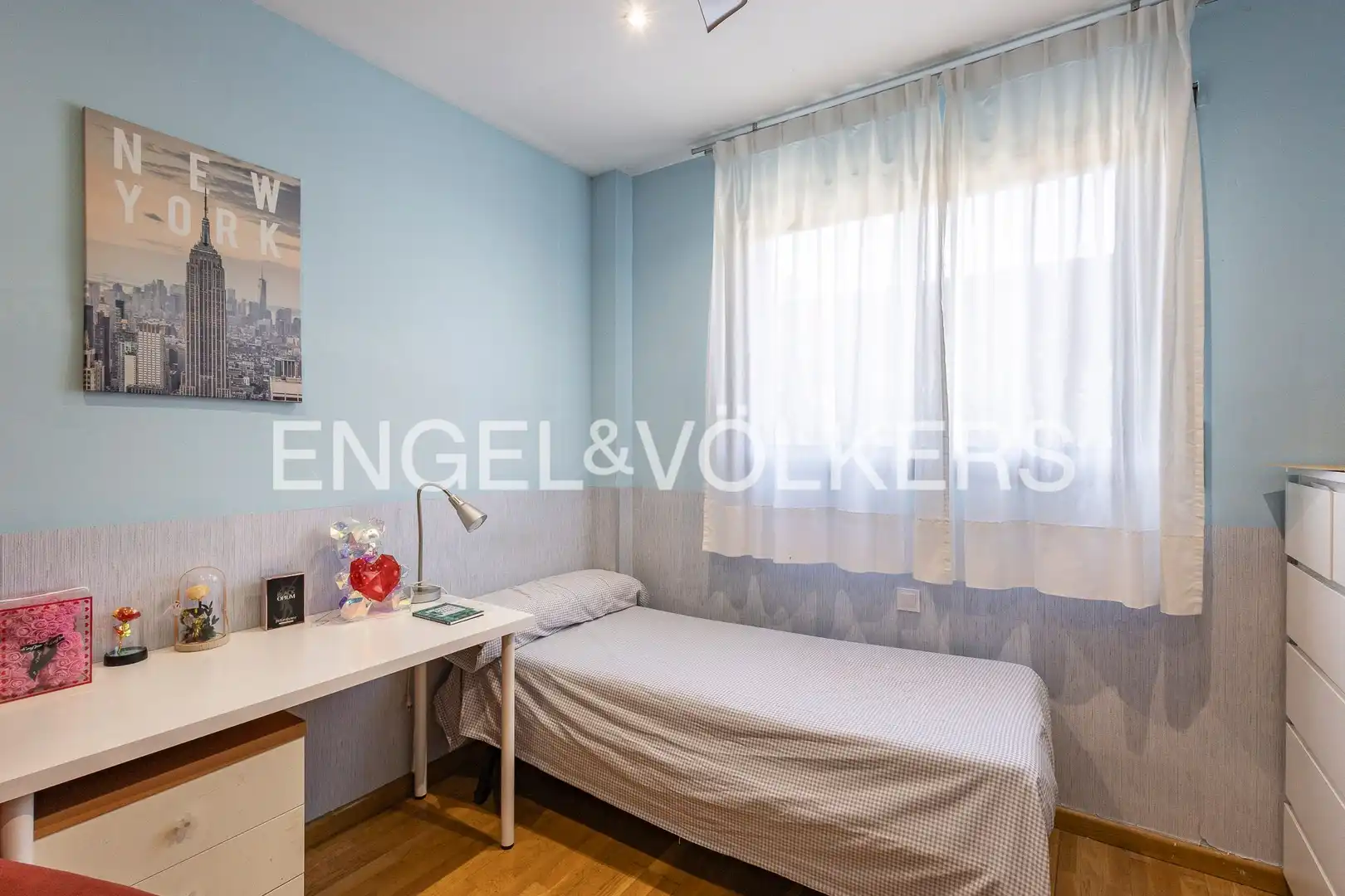 Habitación de Apartamento en venta en Sant Feliu de Llobregat con Aire acondicionado, Calefacción y Jardín privado
