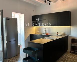 Kitchen of Apartment to rent in  Barcelona Capital  with Heating, Terrace and Balcony