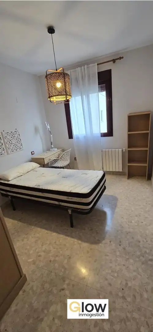 Dormitori de Pis per a compartir en Badajoz amb Aire condicionat, Calefacció i Terrassa