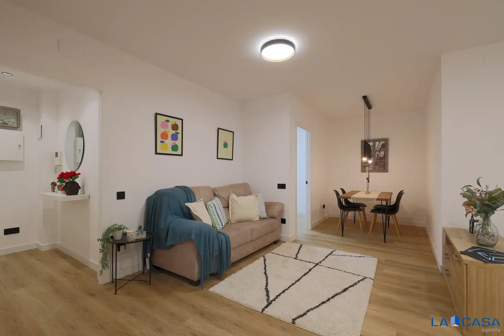 Sala d'estar de Planta baixa en venda en  Barcelona Capital