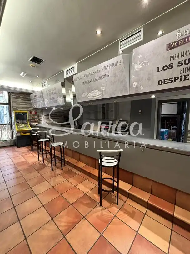 Local en venta en Amorebieta-Etxano con Amueblado