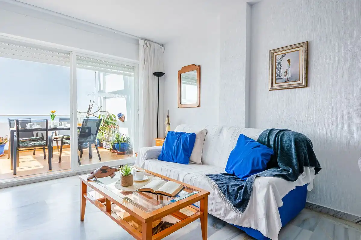 Sala de estar de Apartamento de alquiler en Almuñécar con Terraza y Amueblado