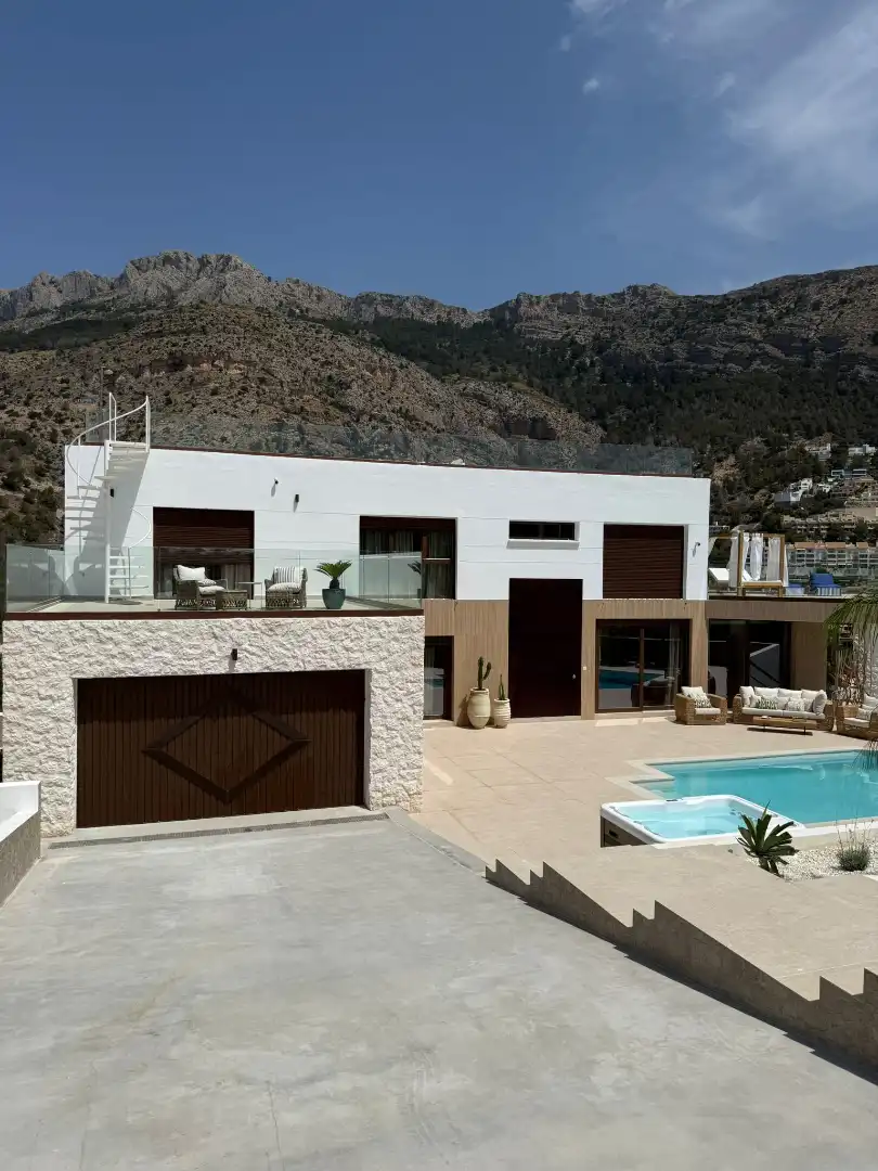 Vista exterior de Casa o chalet en venta en Altea con Aire acondicionado, Calefacción y Jardín privado