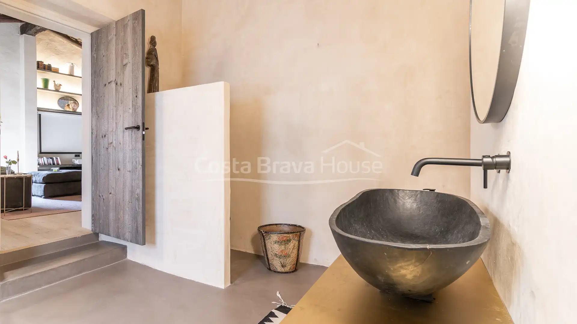Badezimmer von Country house zum Verkauf in Ventalló mit Klimaanlage, Heizung und Privatgarten