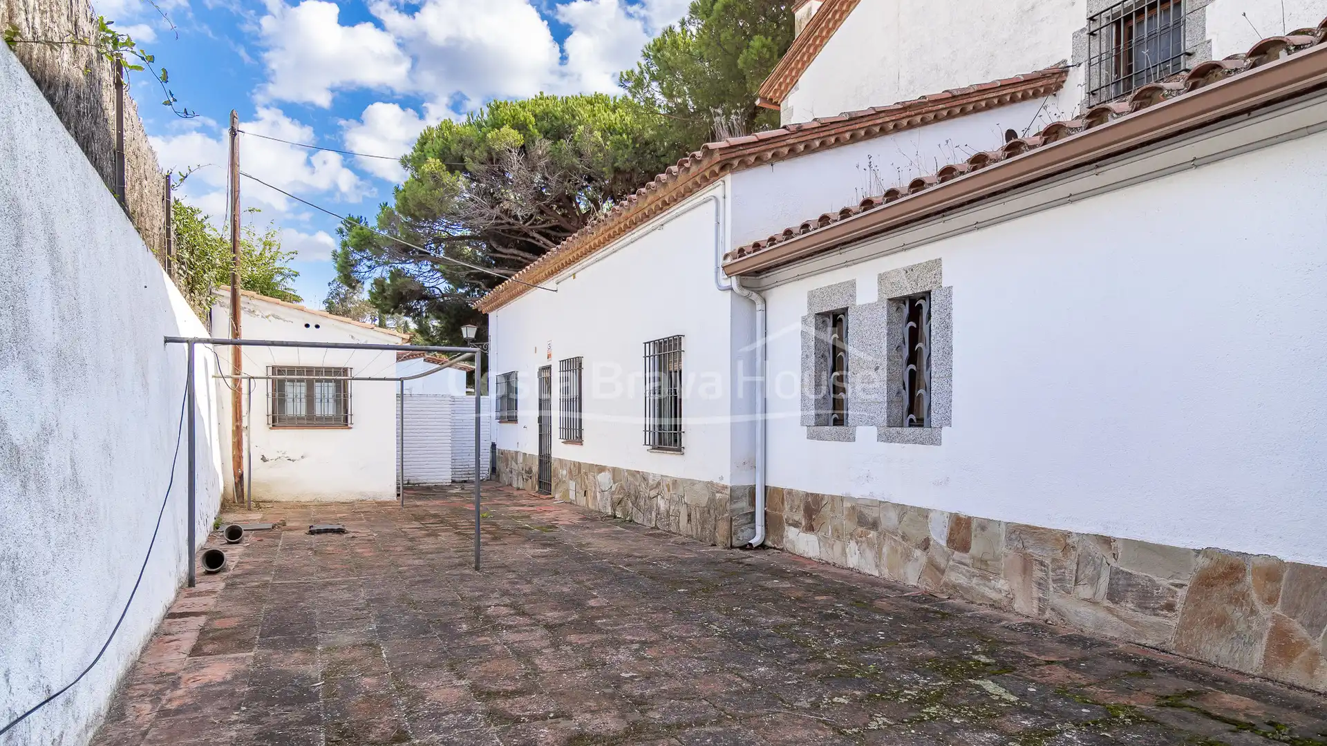 Vista exterior de Casa o xalet en venda en Sant Andreu de Llavaneres amb Calefacció, Jardí privat i Terrassa