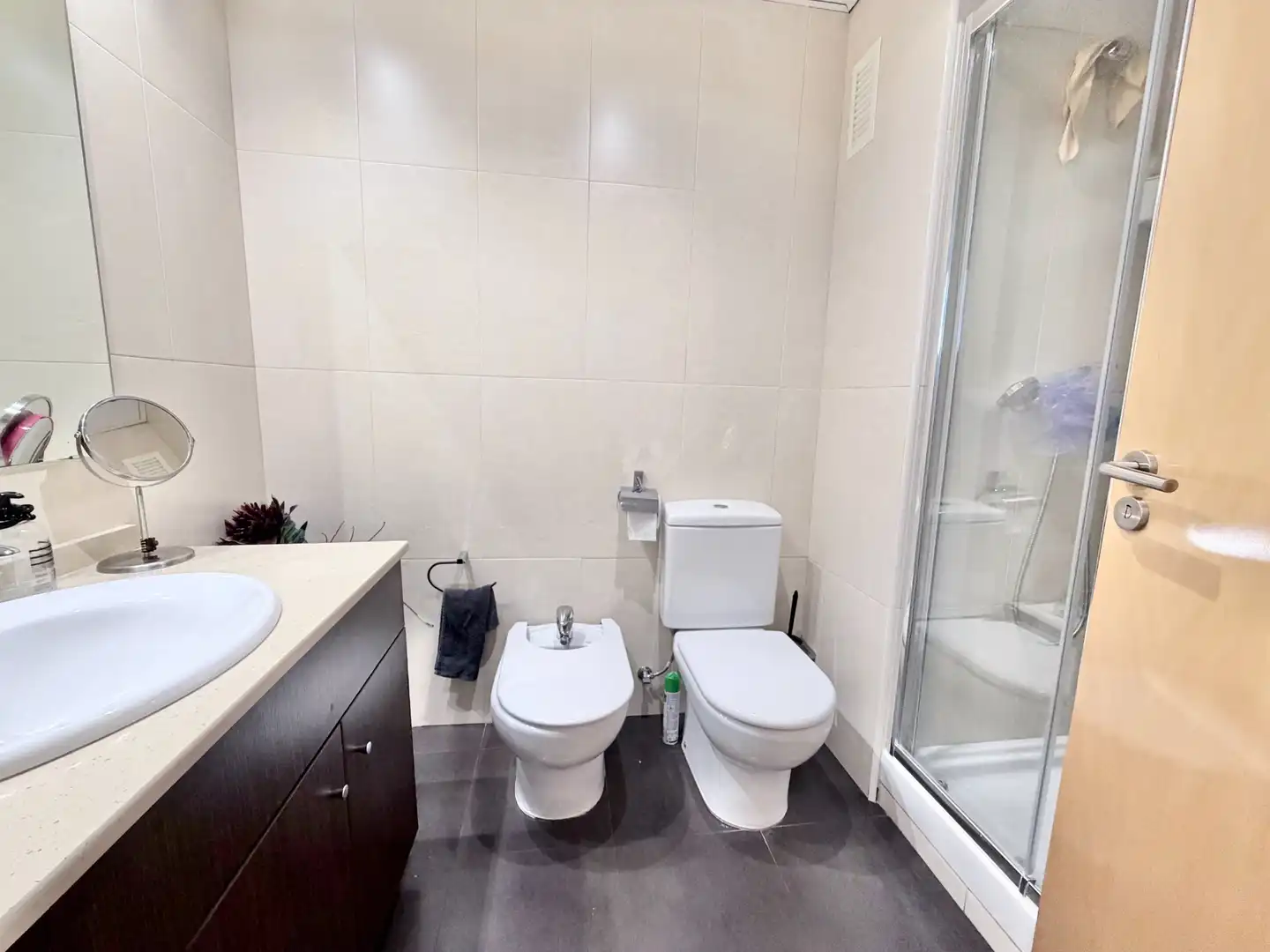 Bathroom of Ground floor for sale in Badalona  with Air Conditioner, Heating and Private garden