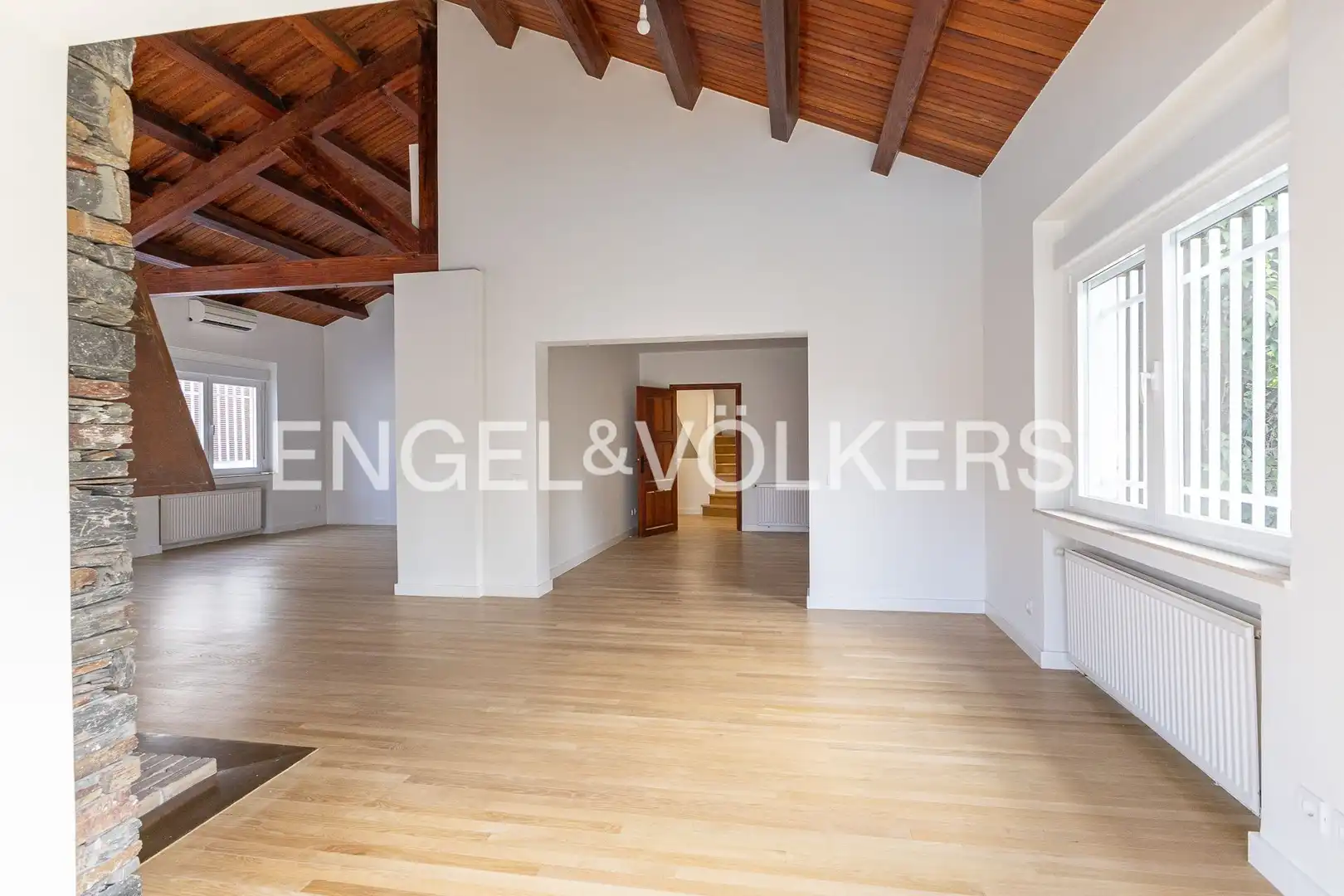 Living room of Houses for rent in Madrid  with Air Conditioner, Heating and Private garden