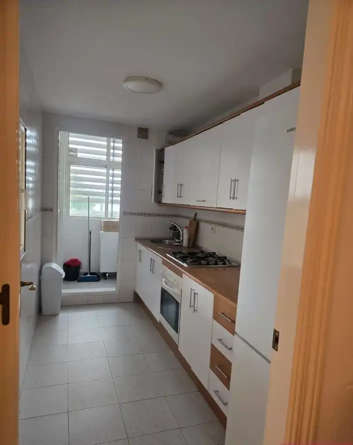 Cuina de Apartament en venda en Marbella amb Aire condicionat, Jardí privat i Terrassa