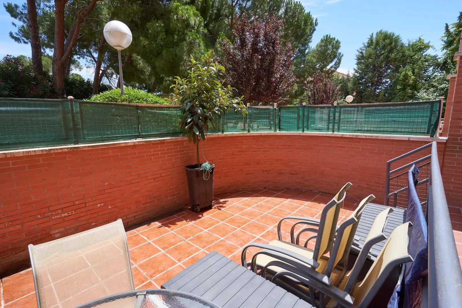 Terraza de Planta baja en venta en Móstoles con Aire acondicionado, Calefacción y Jardín privado