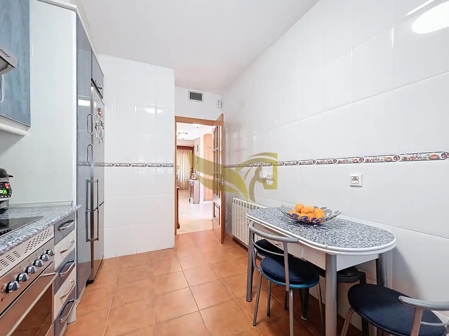 Cocina de Casa adosada en venta en Aranjuez con Aire acondicionado, Calefacción y Jardín privado