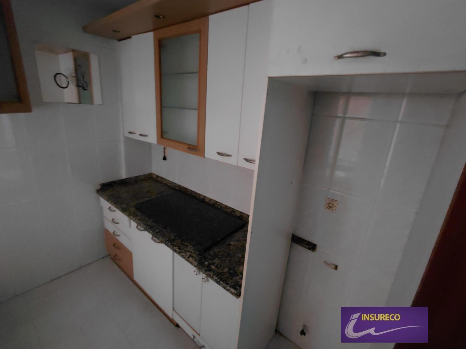 Kitchen of Flat for sale in Valverde de la Virgen  with Heating and Storage room