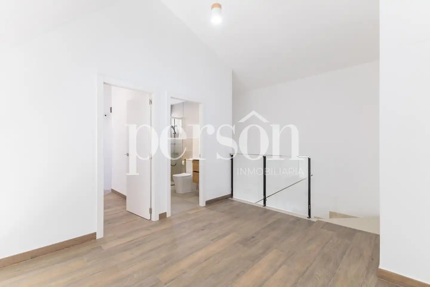 Attic for rent in Valencia  with Air Conditioner, Heating and Terrace