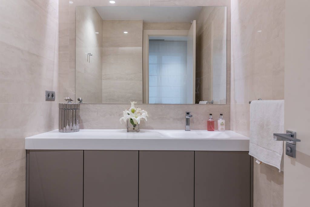 Bany de Pis de lloguer en Málaga Capital amb Aire condicionat, Moblat i TV